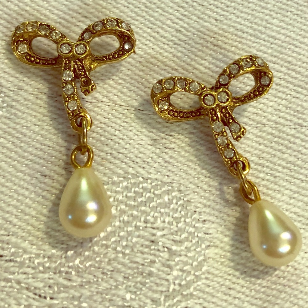 80’s Vintage Costume Jeweled Bow & Pearl Drop Earrings